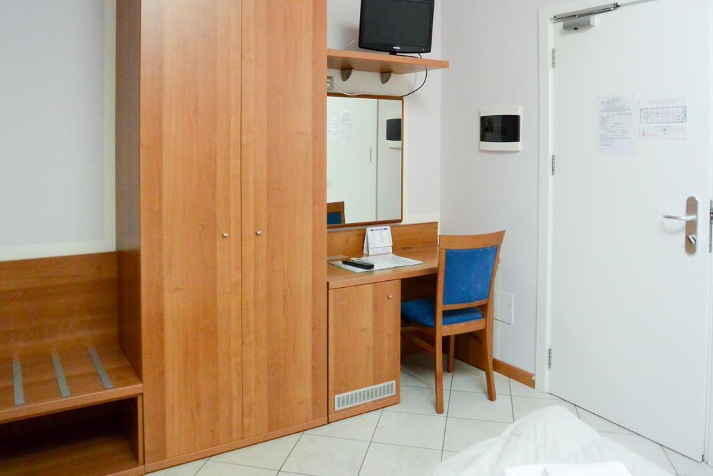 Albergo Meuble Abatjour Mantova Kültér fotó