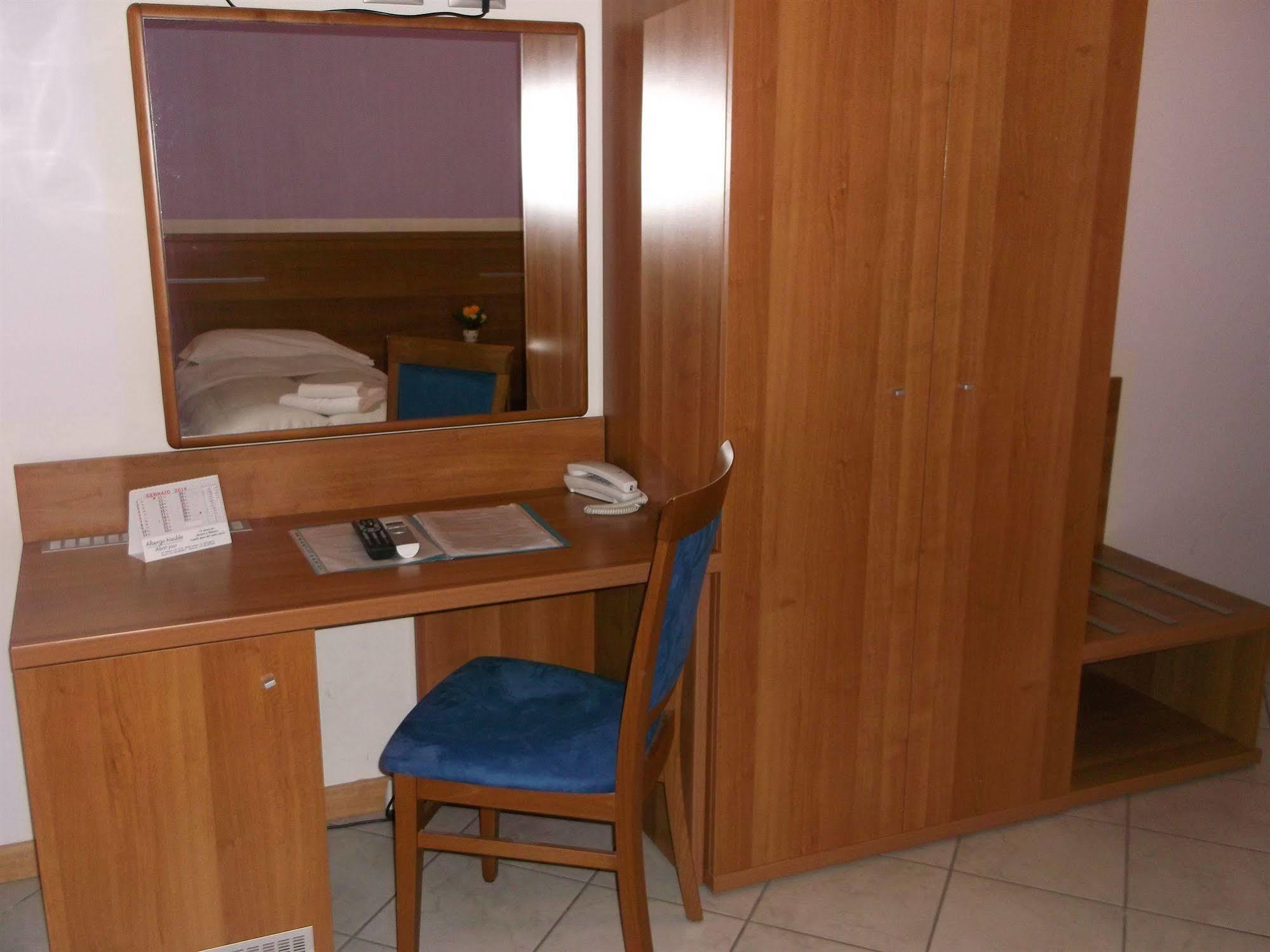 Albergo Meuble Abatjour Mantova Kültér fotó